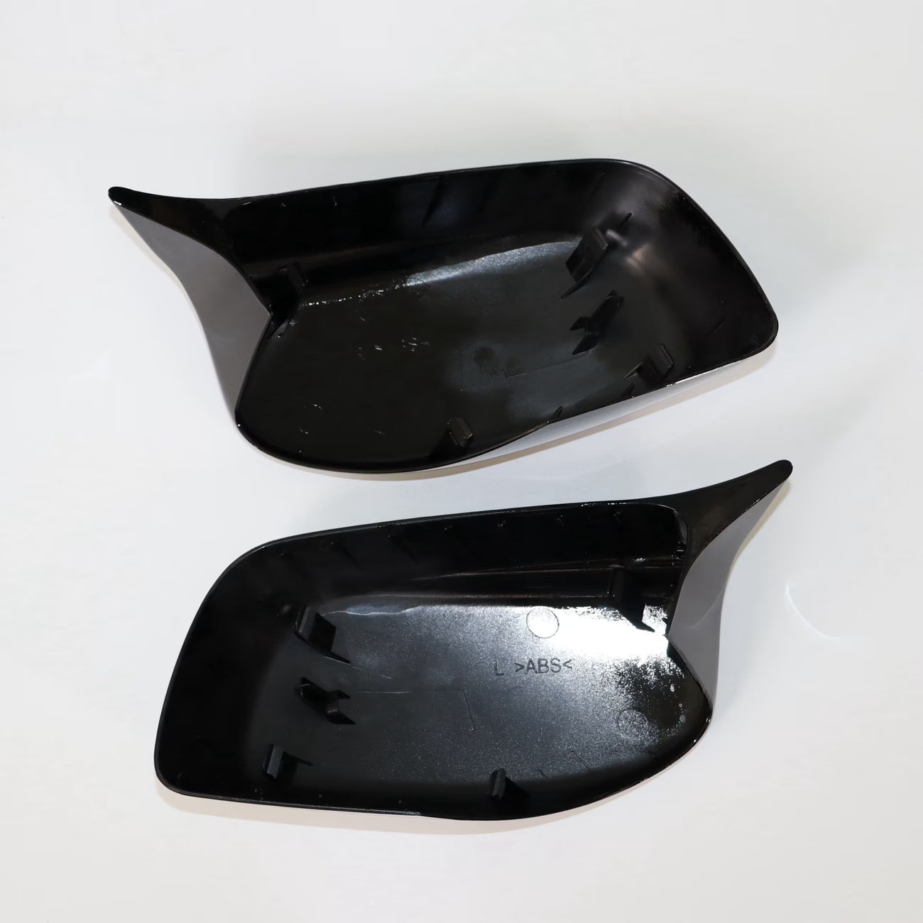 E60 Sport Mirror Covers – Gloss Black / Carbon Fiber (E6X 2003–2010, Pre-LCI & LCI)